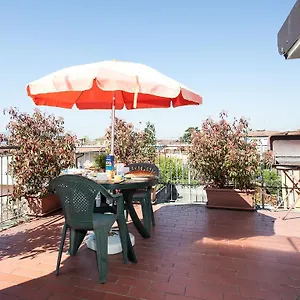 https://la-rondine.it-tuscanyhotel.com